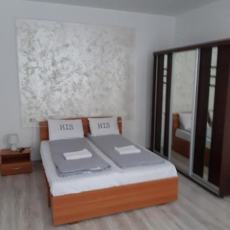 Modern Apartament Central Old Town Brašov Exteriér fotografie