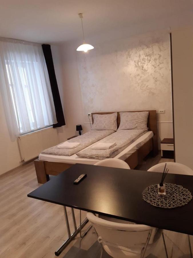Modern Apartament Central Old Town Brašov Exteriér fotografie