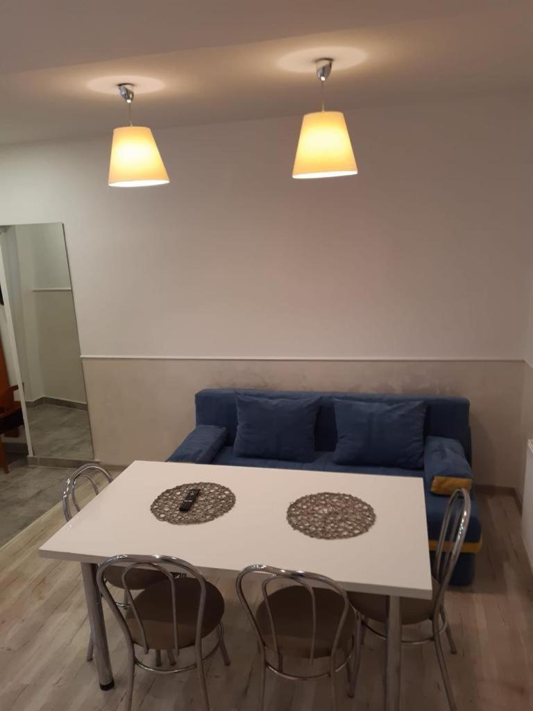 Modern Apartament Central Old Town Brašov Exteriér fotografie